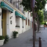 Douglas ホテル ピュトー