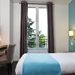 Douglas Hotel 3*