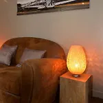 Douglas Hotel 3*