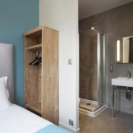 Hotel Douglas 3*
