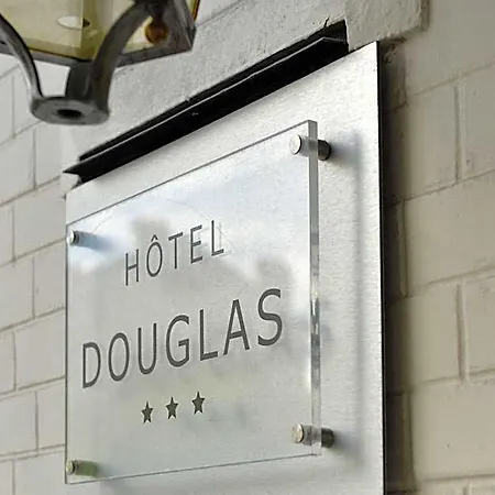 Douglas 3*