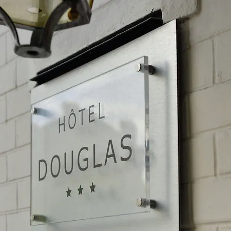 Douglas 3*