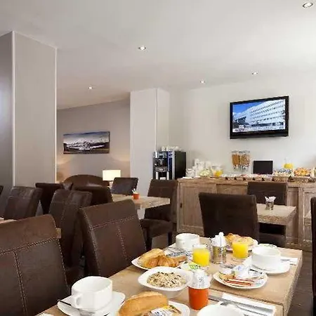 Hotell Douglas Puteaux