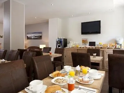 Douglas 호텔 쀼또